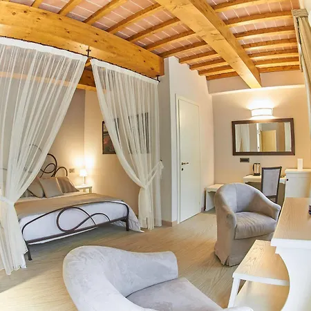 Il Contado Country House And Lägenhetshotell